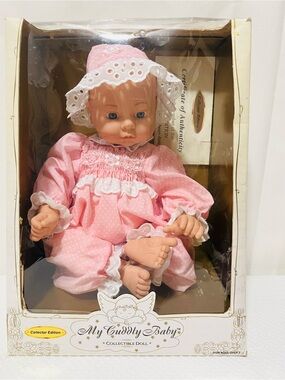 Vintage“My Cuddly Baby” Doll